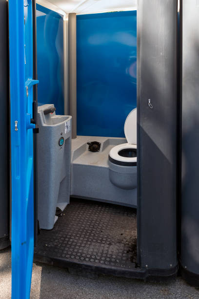 Portable Toilet Options We Offer in Shelton, WA